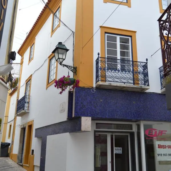 Casa do Centro, hotel in Rossio ao Sul do Tejo