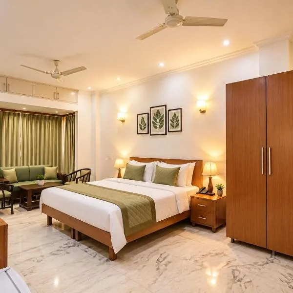 Hotel Heaven Silken 108, Near Phase I Metro & Golf Course Road, hotell i Gurgaon