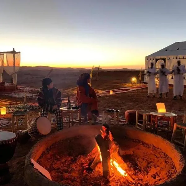 Merzouga Luxury Sahara Camp, hotel a Merzouga