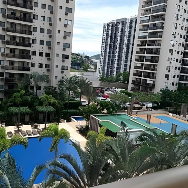 Apartamento completo com 2 quartos na Barra Olímpica, com piscina e vaga de garagem