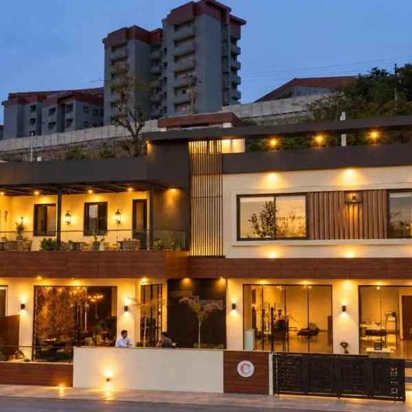 The Cosmo Hill Resort, hótel í Bilāspur