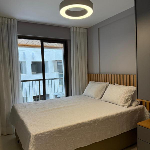 Apartamento Praia do Forte com piscina, churrasqueira e vaga - Foto 2
