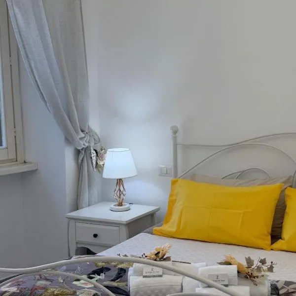Lo Scrigno Dei Sogni، فندق في سان جيمنيانو