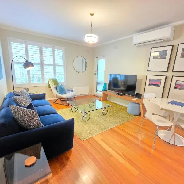 Freshly Renovated 2BR Near Braddon and Mt Ainslie - Hosted by Canstay, hótel í Campbell