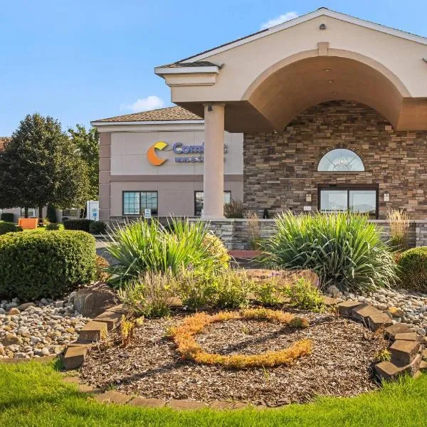 Comfort Inn & Suites Ludington near US-10, хотел в Лудингтън
