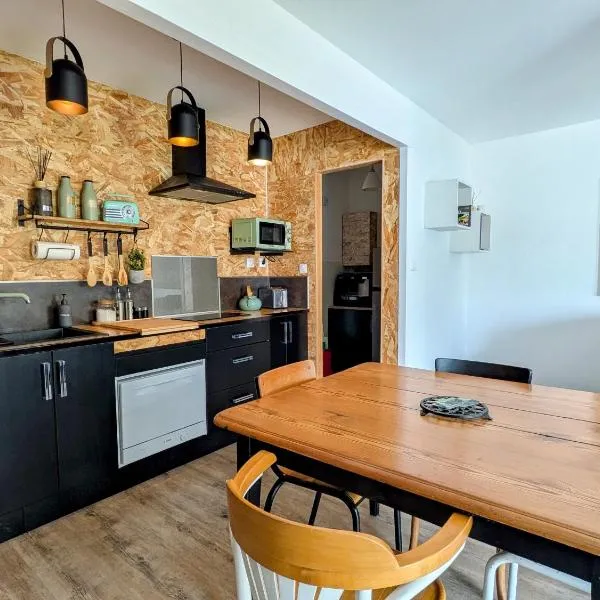 La Coulonnaise - Calme, Cosy et Soignée, hotel din Coulon
