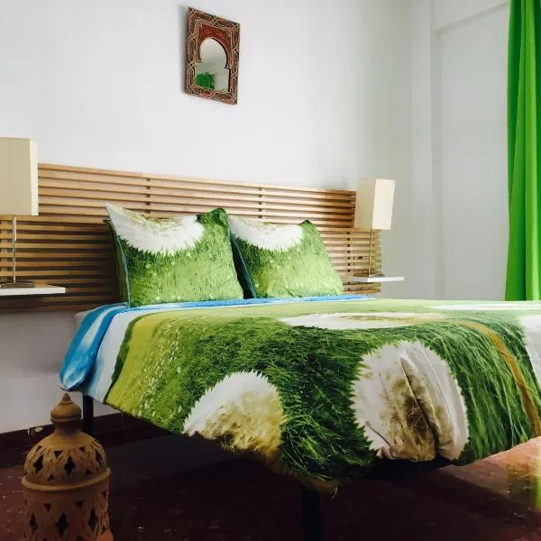 Axarquia Apartments, hotel v destinaci Nerja