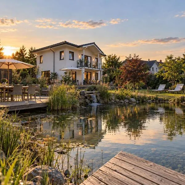 Großpösna में, होटल Schäfers - Ihr Wohlfühlort, Ferienwohnungen & Ferienhaus am Naturteich an 2 Seen bei Leipzig