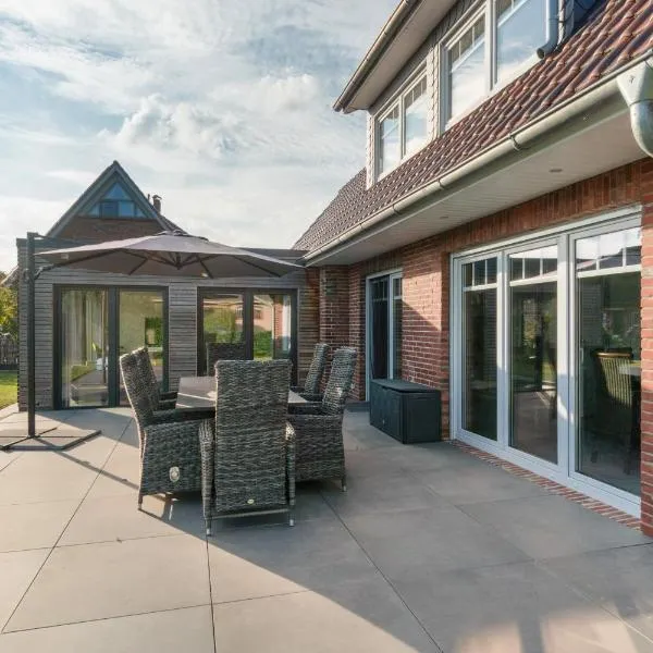 Zetel에 위치한 호텔 Ferienhaus Neeborg