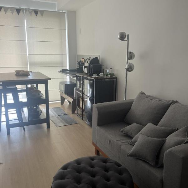 Loft moderno com vista para o centro