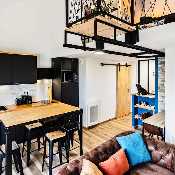 LE FACTORY aux pieds de la gare SNCF Laval, hotel em Laval