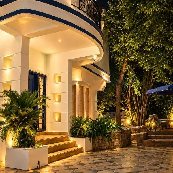 AQUA Hotel, khách sạn ở Kelambākkam