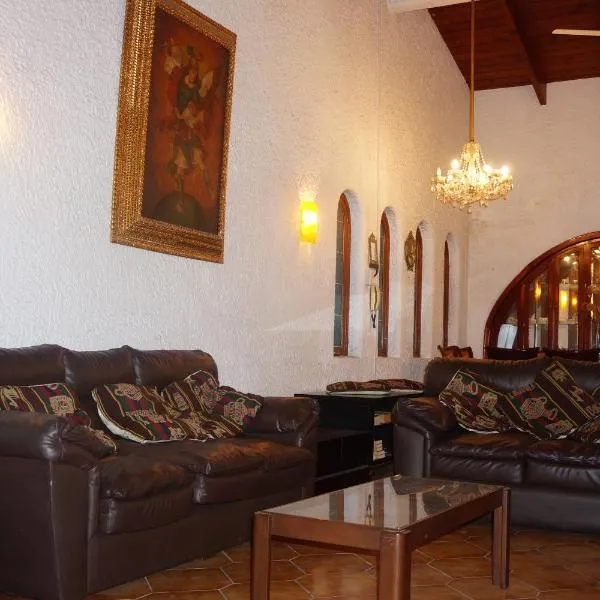 Family House, hotel v destinaci Lima