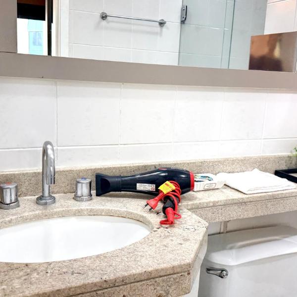Flat São Paulo Moema, garagem privativa, sauna, piscina, recepção 24hrs ao lado do metrô - Foto 3