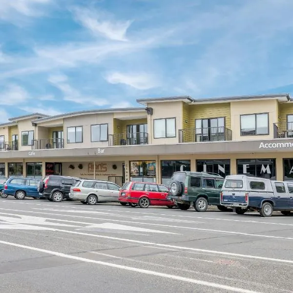 Finns Paekakariki, hotel in Paekakariki