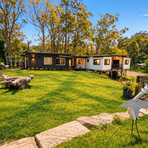 The Hidden Gem - Sunshine Coast, hotel in Landsborough