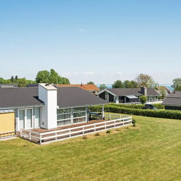 5 star holiday home in Sydals, hotel i Mommark