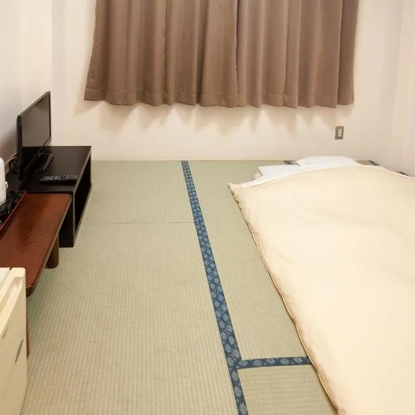 Business Hotel Isesaki Heisei Inn, hótel í Isesaki