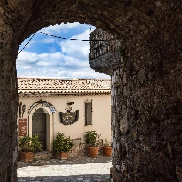 Borgo Medievale, hotel i Castelmola