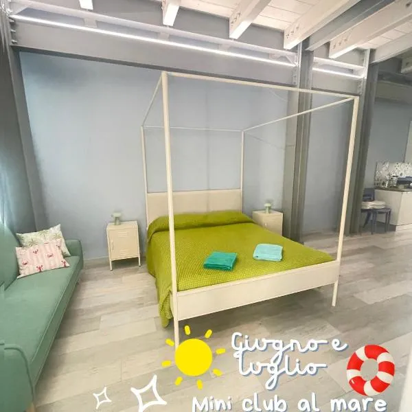 Casa Giulietta - In centro - ombrellone e 2 lettini inclusi, hotel en Porto SantʼElpidio