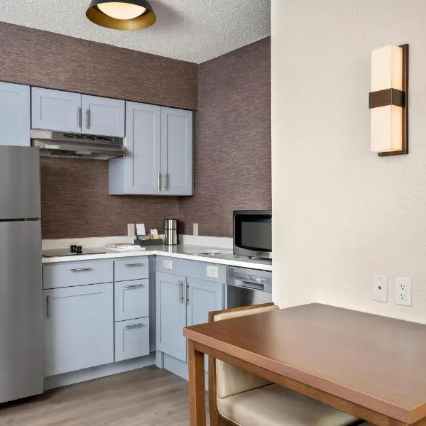 Residence Inn by Marriott Chicago Naperville/Warrenville, hotel v mestu Warrenville