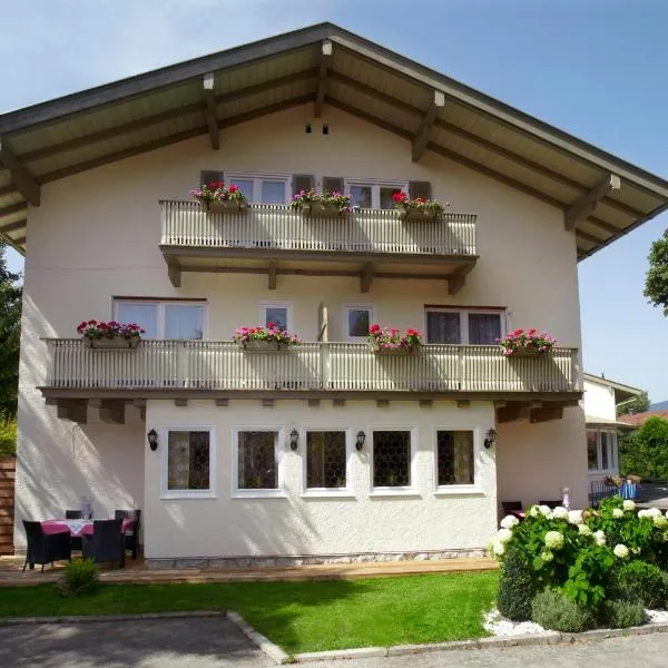 Hotel Berlin Tegernsee, hotel v destinaci Rottach-Egern