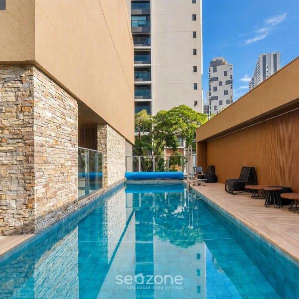 Studio em Cond. c/ Vista p/ Cid. HMR0613