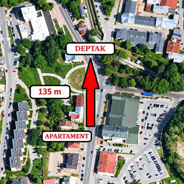 Apartament Zdrojowy przy Deptaku KOMINEK Parking Gratis, отель в городе Крыница-Здруй