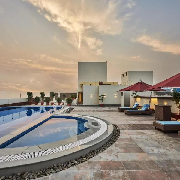Hilton Garden Inn Lucknow, hótel í Lucknow
