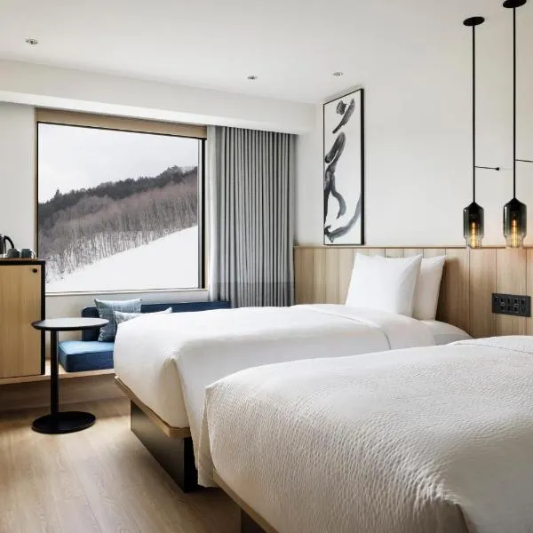 Viesnīca Fairfield by Marriott Okayama Hiruzen Highland pilsētā Maniwa