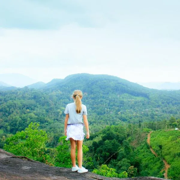 The Forest Villa -Nature & Mountain trails, hotel v destinaci Pinnawala