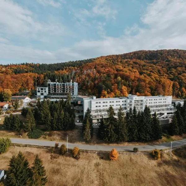 Balvanyos Resort - Peakture Hotel & Grand Hotel Balvanyos, hotell i Balvanyos