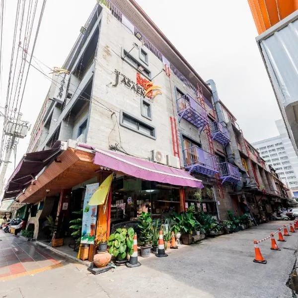 Jasaen Stylish Hotel, hotel in Godown