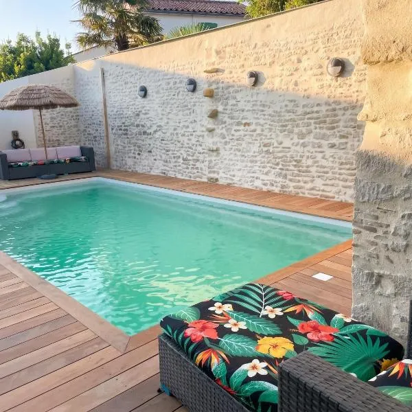Maison confortable à Jard-sur-Mer avec grand jardin clôturé, hotel di Jard-sur-Mer