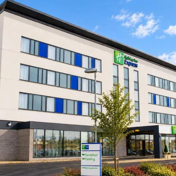 Holiday Inn Express Rotherham - North by IHG, viešbutis mieste Roderamas