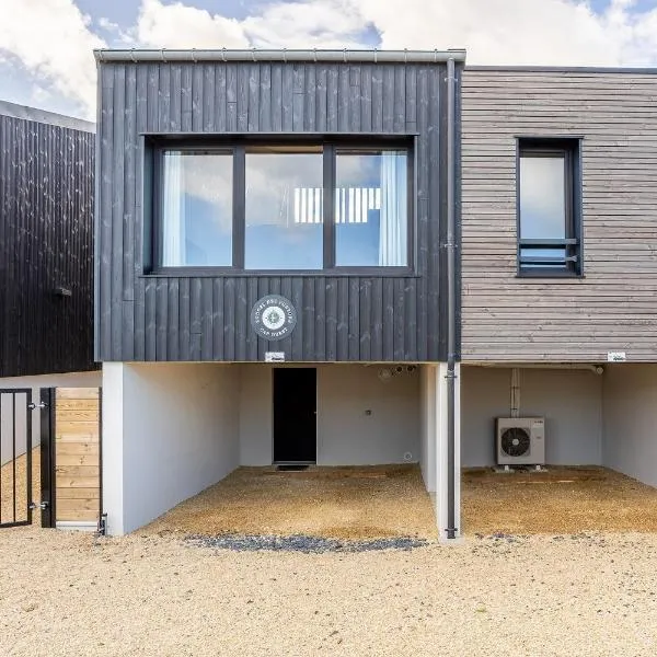 Lodges des Pontons - Cap Ouest - vue mer, hôtel à Saint-Côme-de-Fresné