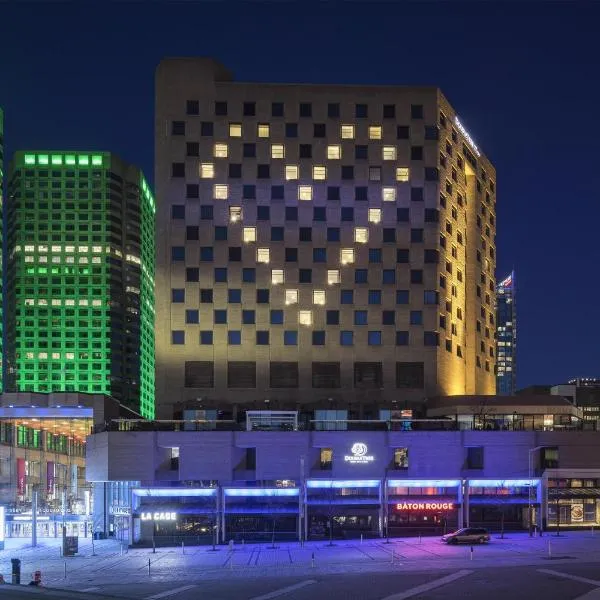 DoubleTree By Hilton Montreal、モントリオールのホテル
