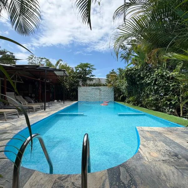 Ballena Rey Hotel, hotel din Uvita