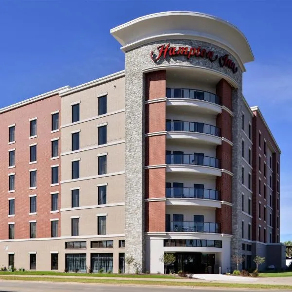 Cedar Falls में, होटल Hampton Inn Cedar Falls Downtown, Ia