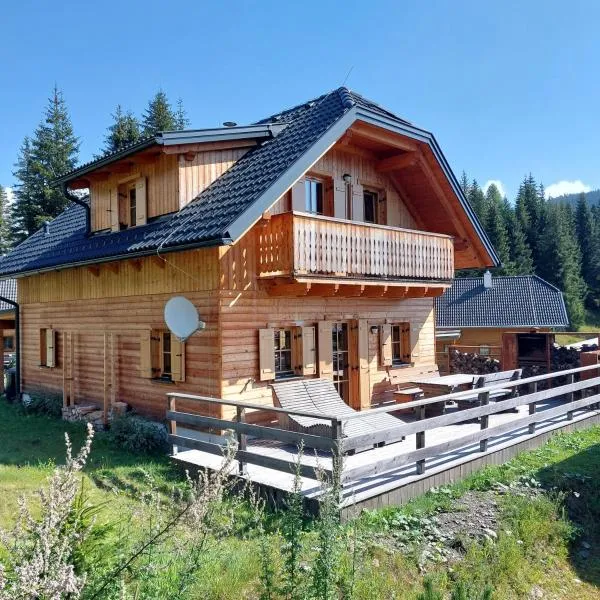 TANAs Almhütte, хотел в Flattnitz