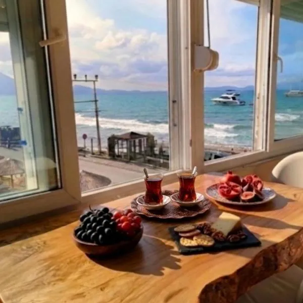 AFİFE Apart, Kusadasi,Denize ve Plaja Sıfır, hotel em Kusadası