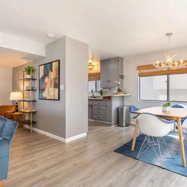 Downtown Manhattan Beach 3 Bed Townhouse Parking – hotel w mieście Manhattan Beach