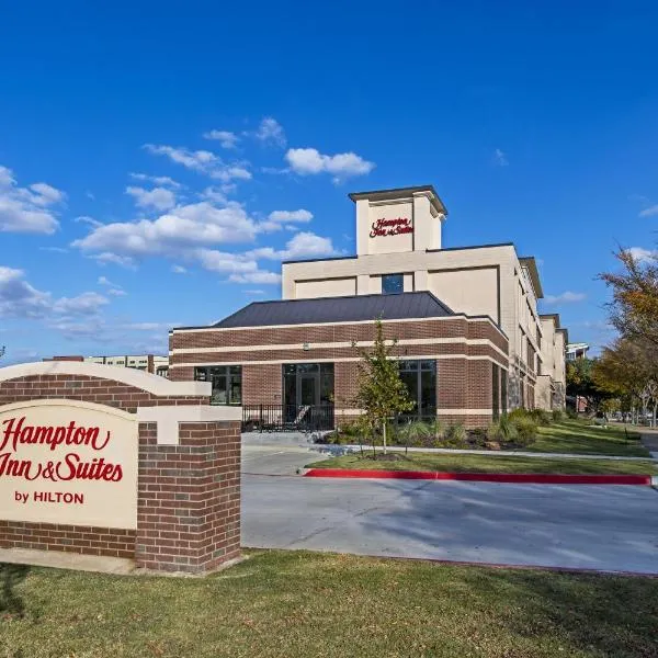Hampton Inn & Suites Keller Town Center, hotelli kohteessa Keller