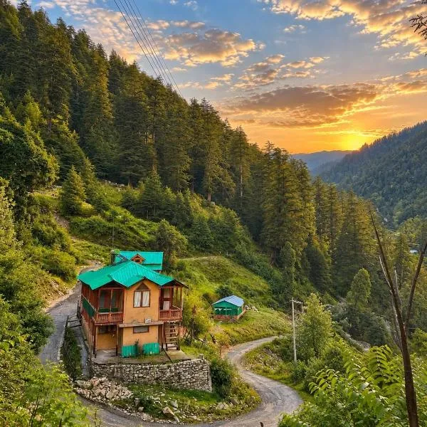 The Misty Wilds Home, Jibhi, hotel in Jibhi