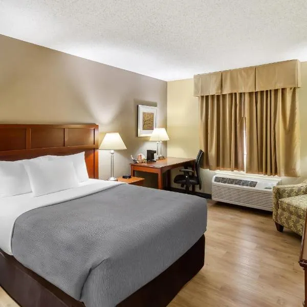 Quality Inn Athens、アセンズのホテル