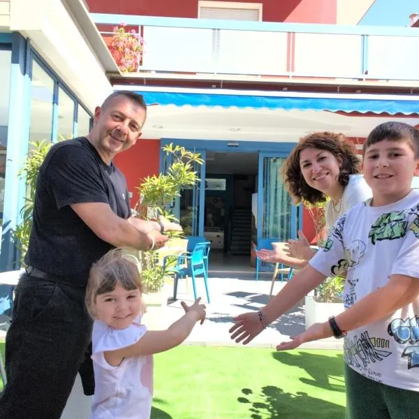 Viesnīca Hotel Tivoli pilsētā Misano Adriatiko