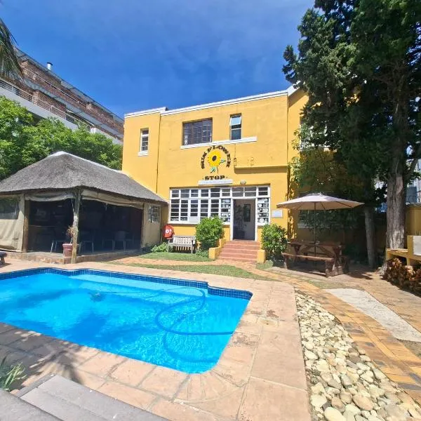 A Sunflower Stop Backpackers, hotell i Cape Town