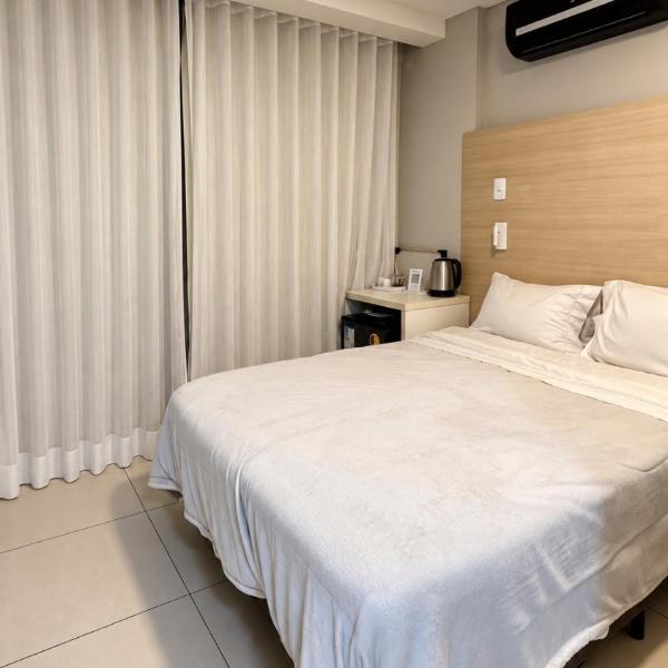 Flat completo em frente ao Recreio Shopping