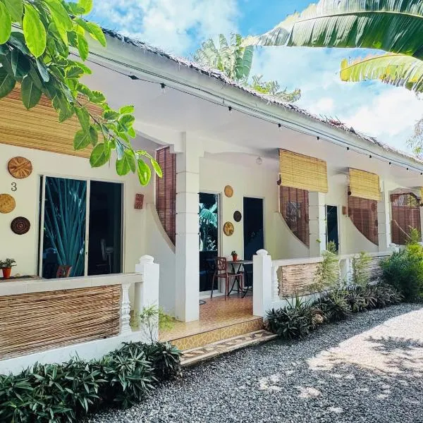 Nautilus Resort Hostel & Hammocks, hotel en Panglao