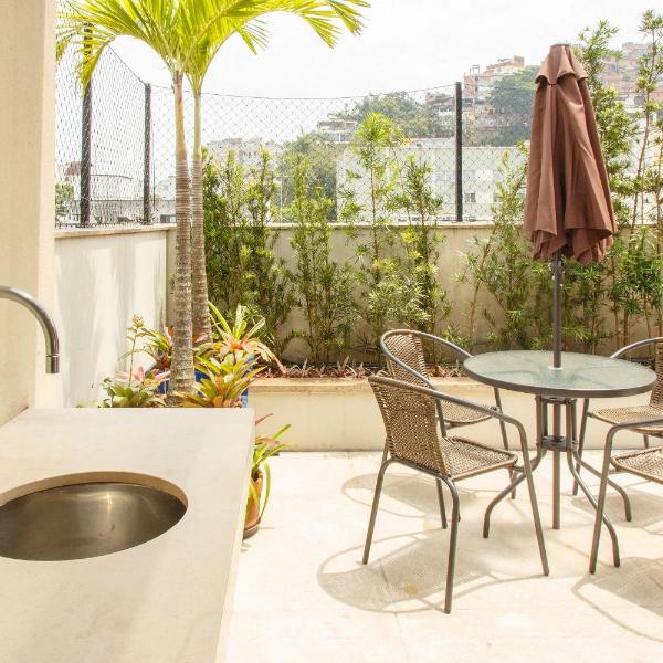 Copa 440 - Estúdio com acesso a terraço e chuveirão